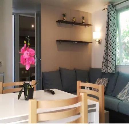 Mobil Confort Premium Lägenhetshotell Valras-Plage